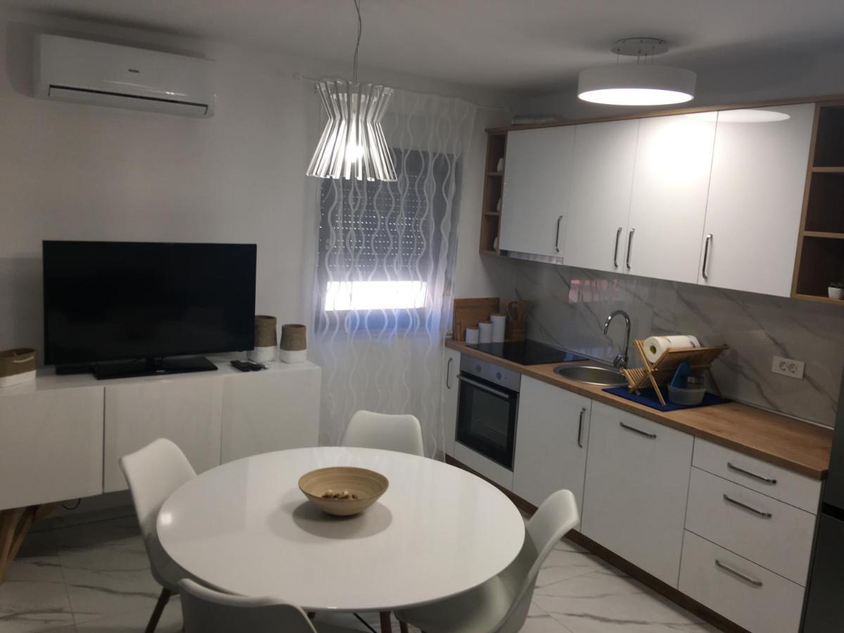 Apartmani Zlata Sveti Filip i Jakov Exterior photo