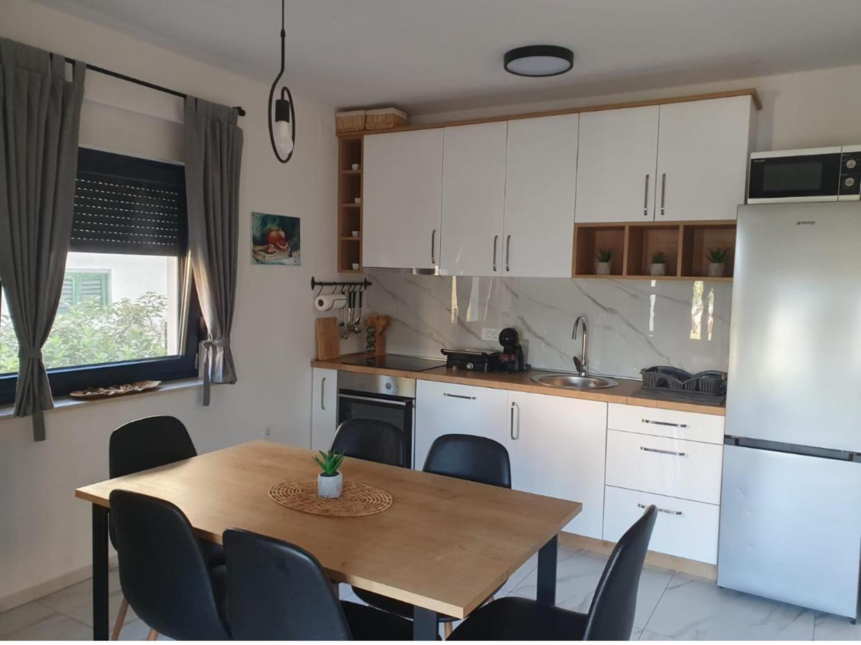 Apartmani Zlata Sveti Filip i Jakov Exterior photo